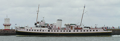 Balmoral sails past North pier lighthouse
