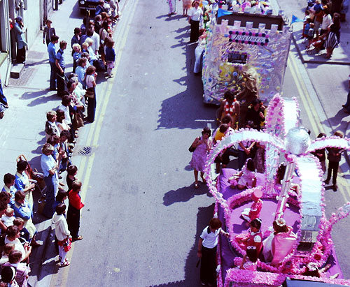 Float decorated with large float