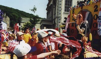 euro 2000 float