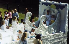 snow queen float