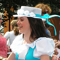 portrait 5 - smiling girl with white hat