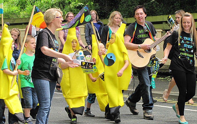 Fairtrade carnival from Jericho school