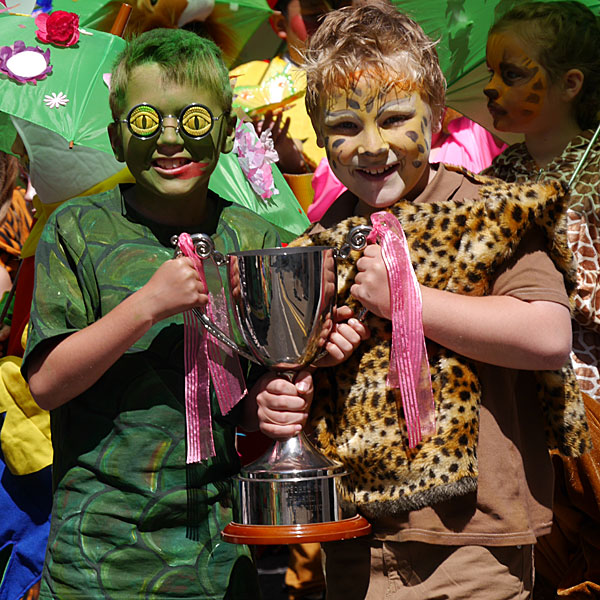 Jericho pupil with cup