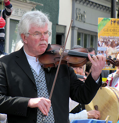 violin player