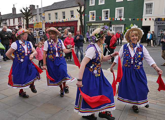 female morris dancers