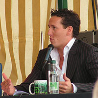 Brendan Cole gives constructive critisicism