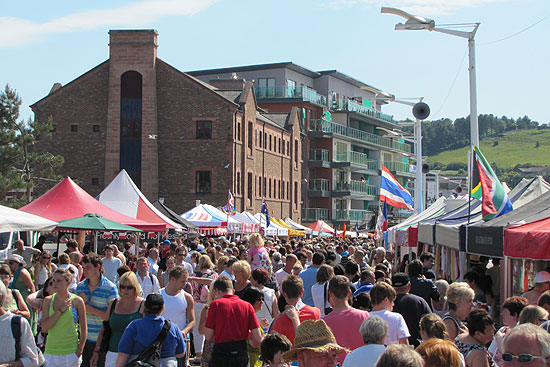 Continental market on the millennium promenade