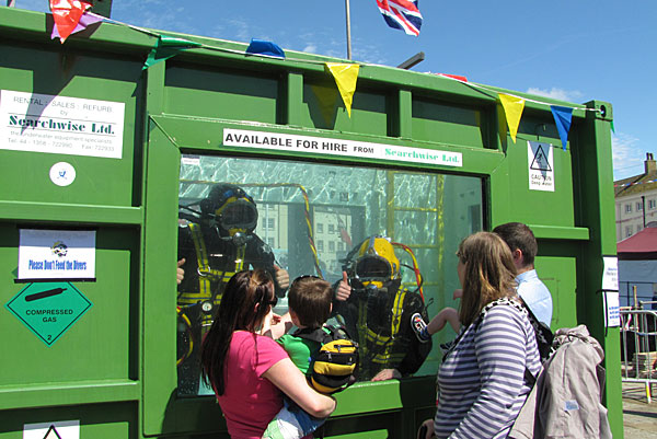 Divers in tank