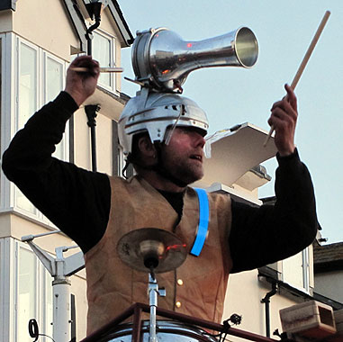 Hat drummer