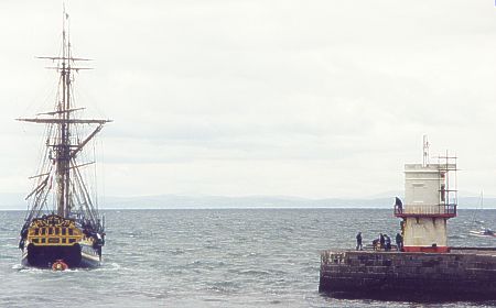 Sailing past the North pier Lighthouse