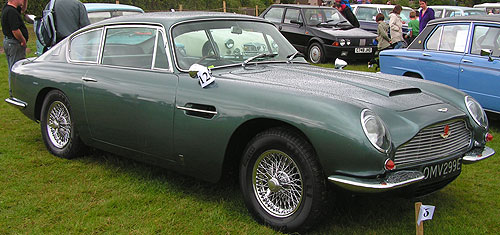 Aston Martin DB6