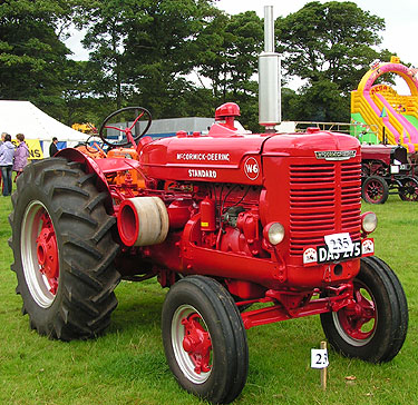 McCromick Derring W6 tractor in red