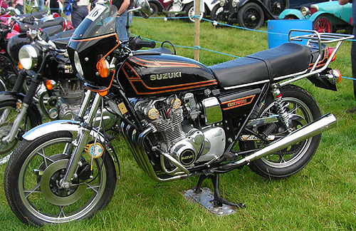 Suzuki GS750EN black with orange trim