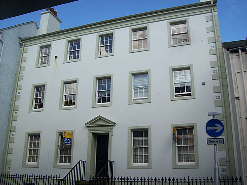 large georgian house on queen street